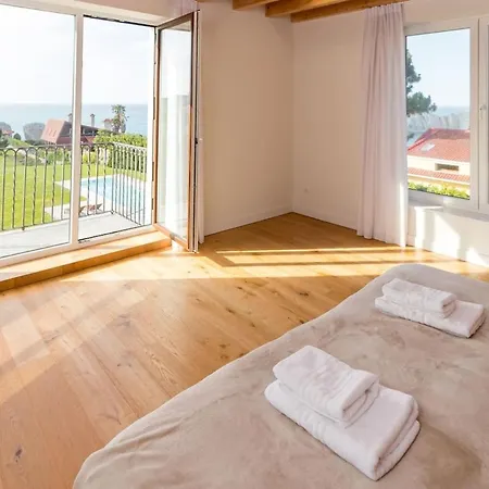 Con Piscina Privada, Jardin Y Vistas Al Mar Villa Liencres