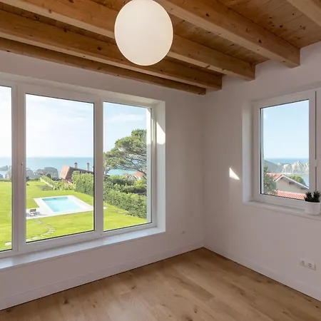Villa Con Piscina Privada, Jardin Y Vistas Al Mar Liencres