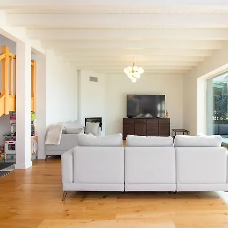 Con Piscina Privada, Jardin Y Vistas Al Mar Villa